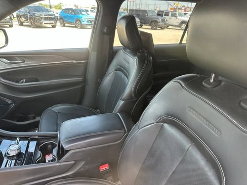 Used 2023 Jeep Grand Cherokee L Overland w/ Rear Seat Video Group I AWD/4WD image 2