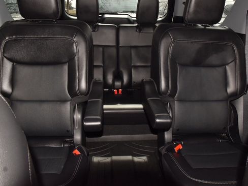 Certified 2023 Ford Explorer Limited w/ Limited Technology Package image 22