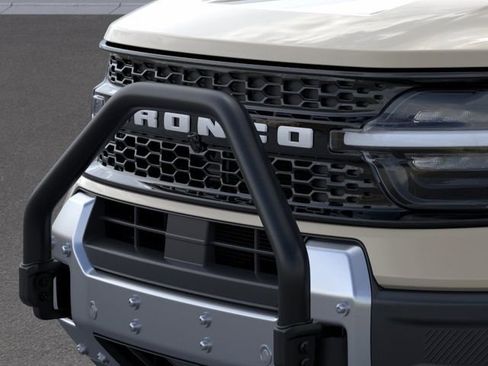 New 2025 Ford Bronco Sport Outer Banks w/ Sasquatch Outer Banks Package AWD/4WD image 17