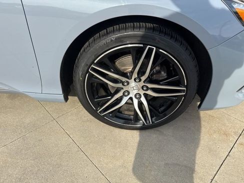 Used 2022 Honda Accord Touring image 9