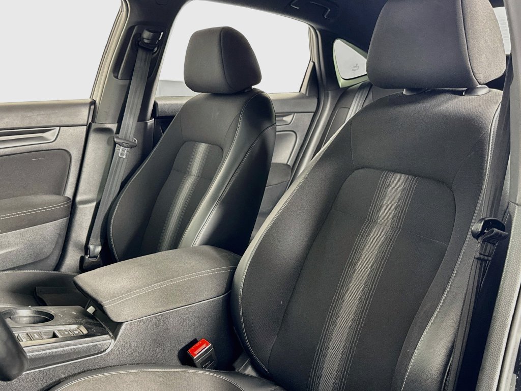 Used 2023 Honda Civic Sport image 9