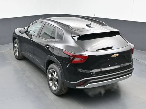 Used 2026 Chevrolet Trax LT w/ Driver Confidence Package FWD image 37