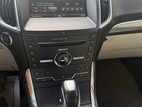 Used 2015 Ford Edge Titanium w/ Equipment Group 301A FWD image 19