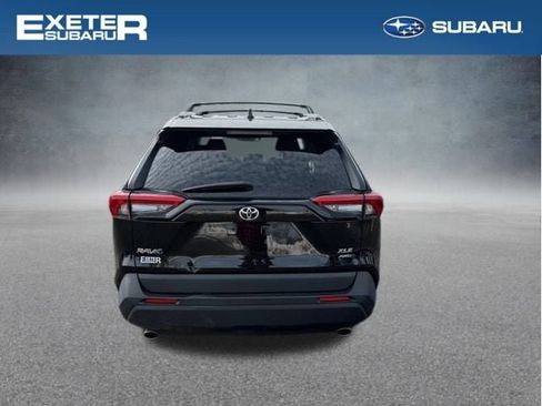 Used 2023 Toyota RAV4 XLE w/ Convenience Package image 5