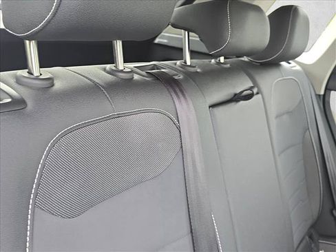Certified 2025 Volkswagen Taos SE AWD/4WD image 24