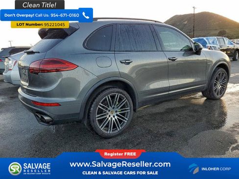 Used 2016 Porsche Cayenne S image 4