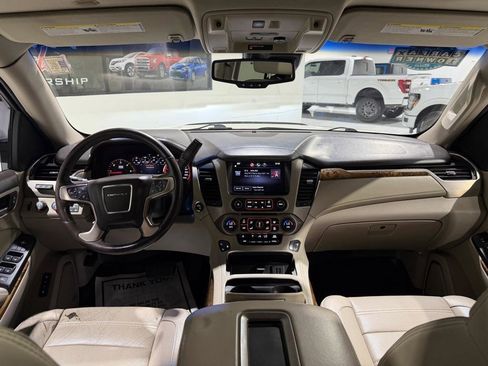 Used 2015 GMC Yukon Denali w/ Touring Package AWD/4WD image 26