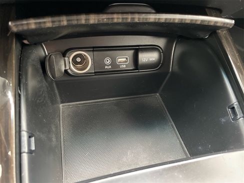 Used 2020 Kia Sorento EX image 13