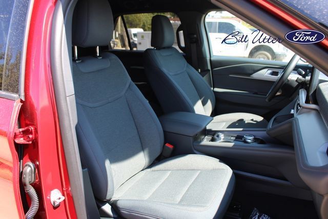 New 2027 Ford Explorer Active RWD image 7