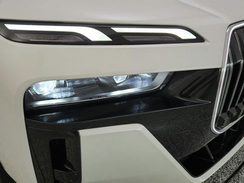 Used 2023 BMW 740i RWD image 37