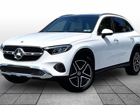 Used 2026 Mercedes-Benz GLC 300 4MATIC image 4