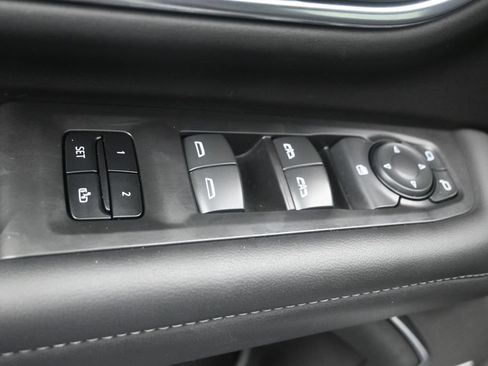 Used 2024 Chevrolet Tahoe LT RWD image 12