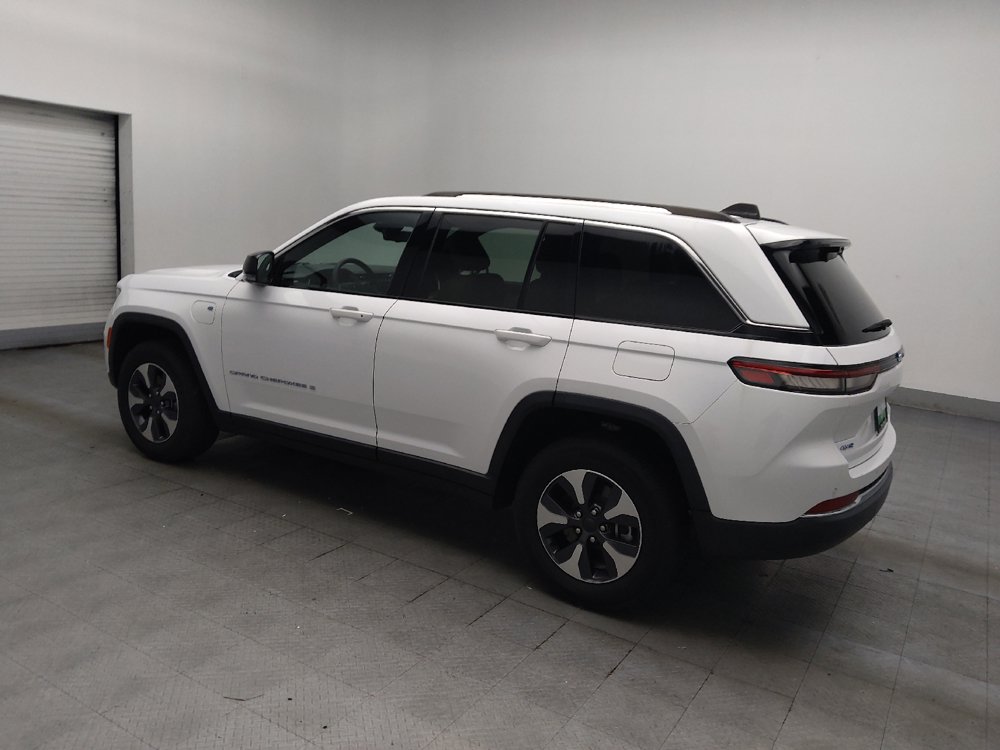 Used 2022 Jeep Grand Cherokee Limited 4xe w/ Luxury Tech Group II AWD/4WD image 3