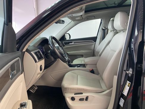 Used 2019 Volkswagen Atlas SEL R-Line AWD/4WD image 23