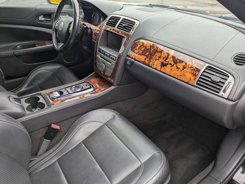 Used 2011 Jaguar XK Coupe image 7