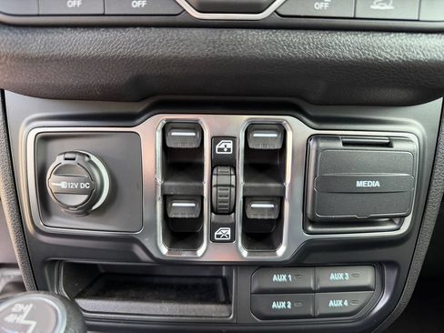 New 2026 Jeep Wrangler Unlimited Sport AWD/4WD image 27