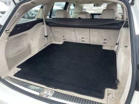 Used 2017 Mercedes-Benz E 400 E 400 Luxury image 17