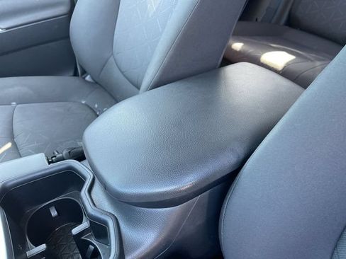 Used 2022 Toyota RAV4 XLE w/ Convenience Package AWD/4WD image 20