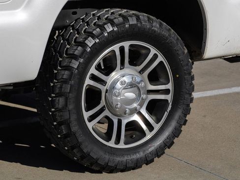 Used 2014 Ford F250 Platinum w/ FX4 Off-Road Package image 46