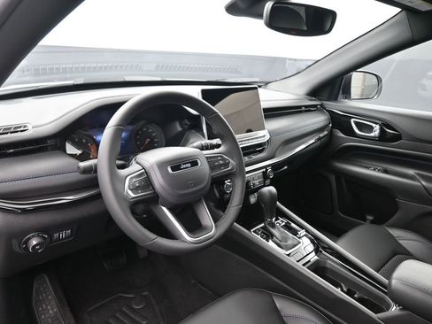 New 2026 Jeep Compass Latitude image 23