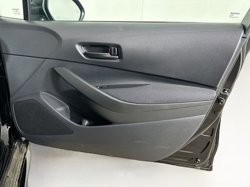 Used 2026 Toyota Corolla LE FWD image 30