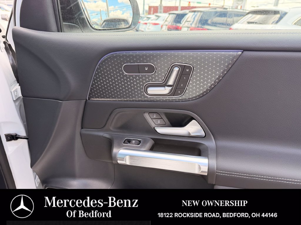 New 2026 Mercedes-Benz GLB 250 4MATIC image 30
