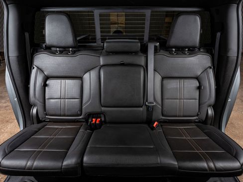 Used 2024 Chevrolet Silverado 3500 High Country image 35