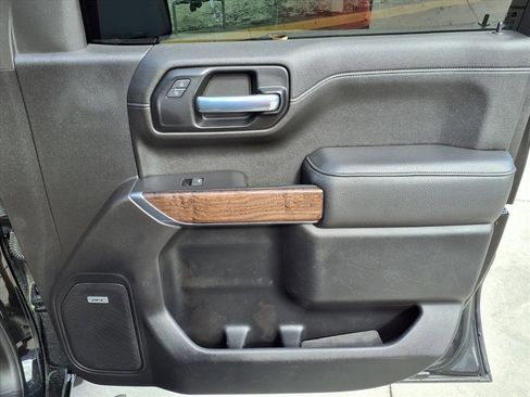 Used 2021 GMC Sierra 1500 Denali w/ Denali Ultimate Package image 11