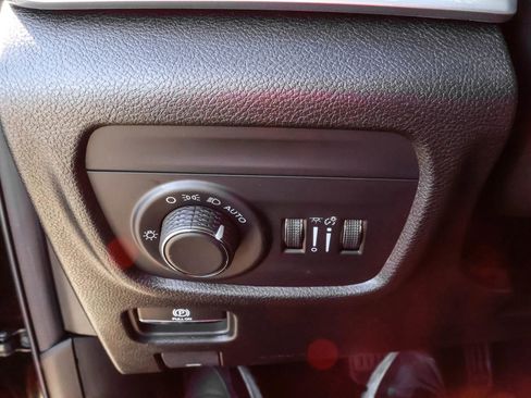 New 2025 Jeep Grand Cherokee Laredo X w/ Luxury Tech Group I image 28