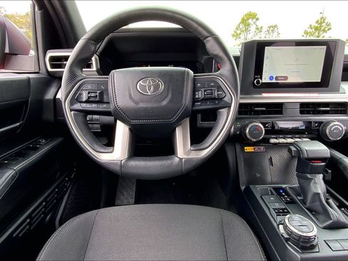 Used 2025 Toyota 4Runner TRD Off-Road image 5