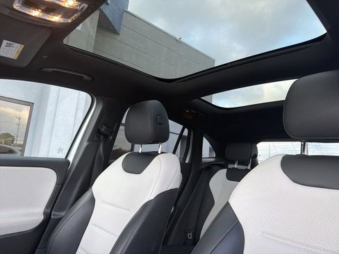 Used 2021 Mercedes-Benz GLA 250 GLA 250 image 17