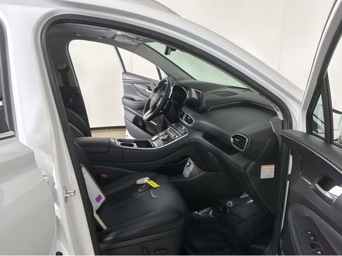 Used 2023 Hyundai Santa Fe SEL Premium image 6