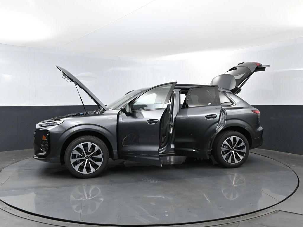 New 2026 Audi Q3 quattro 2.0T AWD/4WD image 32