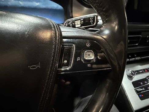 Used 2021 Lincoln Aviator AWD image 68