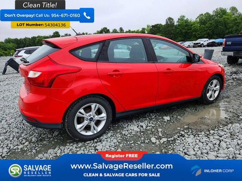 Used 2014 Ford Focus SE FWD image 4
