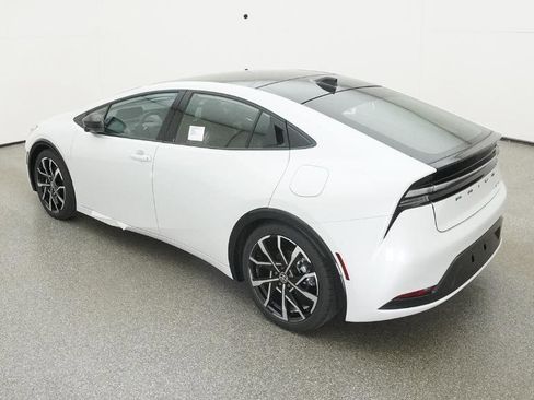 New 2026 Toyota Prius XSE Premium image 5