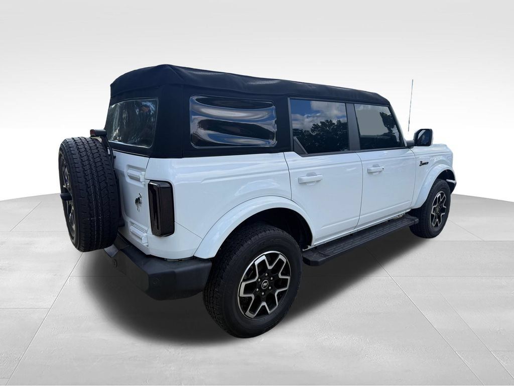 Used 2024 Ford Bronco Outer Banks AWD/4WD image 6