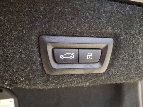 Used 2025 BMW i5 eDrive40i w/ M Sport Package image 27