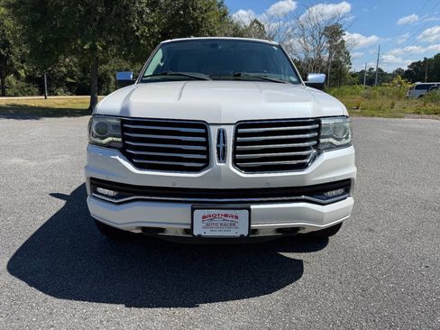 Used 2017 Lincoln Navigator L Select image 26