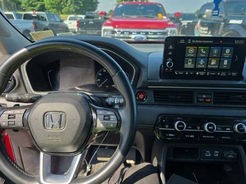 Used 2023 Honda Pilot EX-L image 2