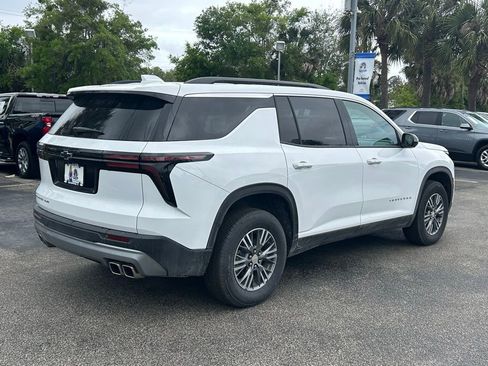 New 2025 Chevrolet Traverse LT w/ Driver Confidence Package AWD/4WD image 7