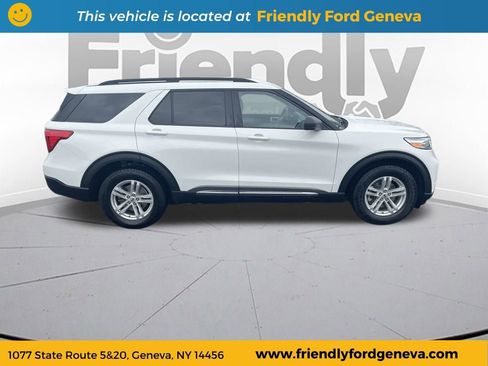 Used 2022 Ford Explorer XLT w/ Equipment Group 202A AWD/4WD image 4