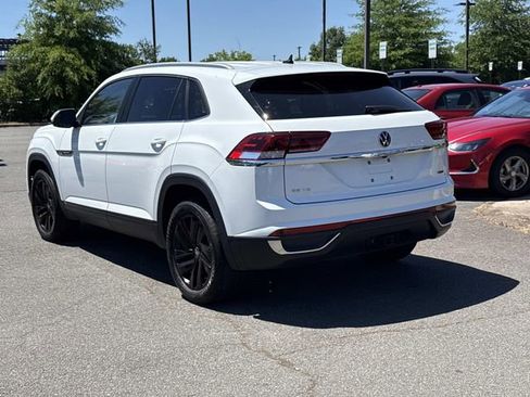 Used 2022 Volkswagen Atlas Cross Sport SE AWD/4WD image 4