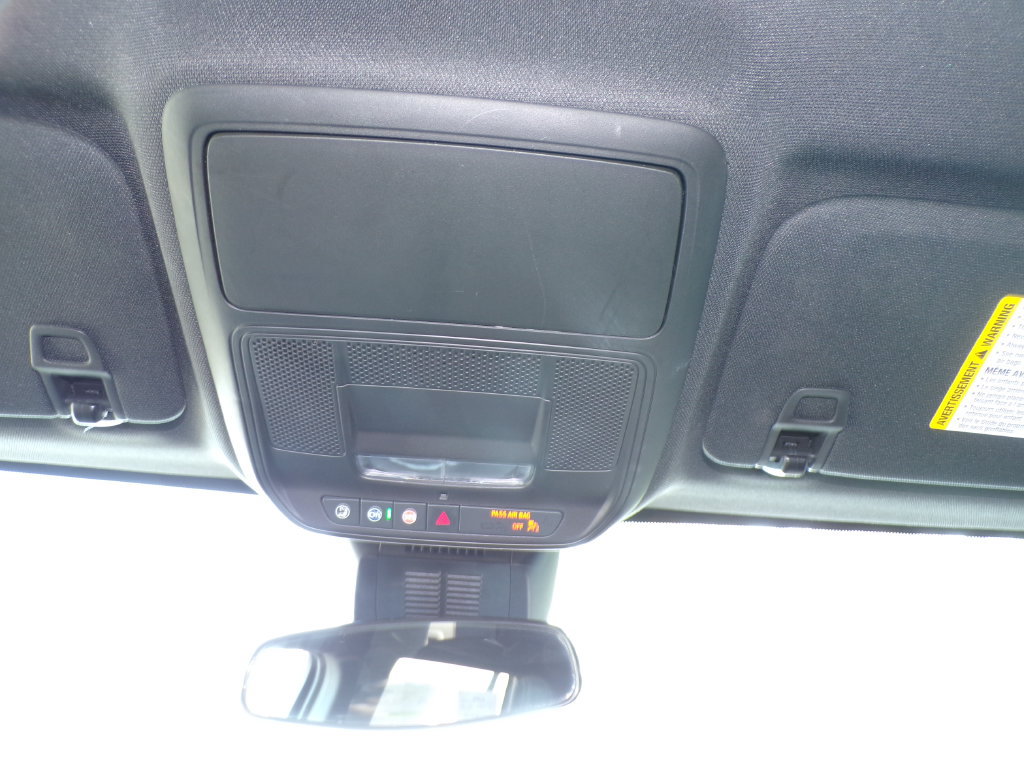 Used 2025 Chevrolet Equinox LT AWD/4WD image 28