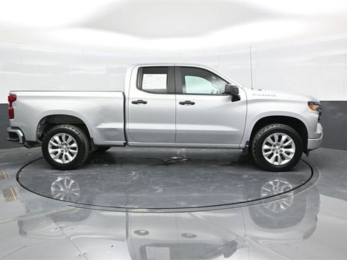 Used 2022 Chevrolet Silverado 1500 Custom image 8