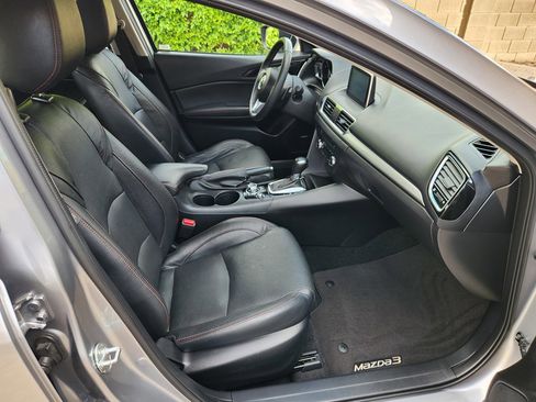 Used 2016 MAZDA MAZDA3 s Grand Touring w/ Technology Package image 21