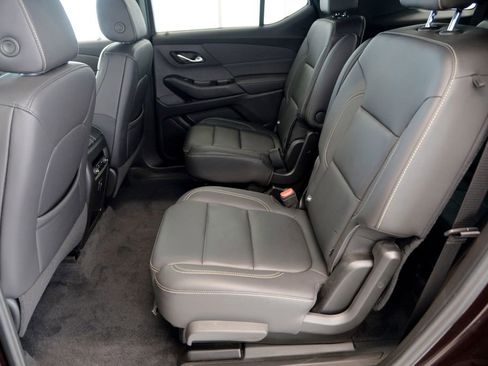 Used 2023 Chevrolet Traverse LT AWD/4WD image 27