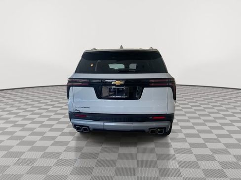 Certified 2025 Chevrolet Traverse LT image 9