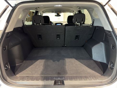 Used 2020 GMC Terrain SLE w/ Elevation Edition FWD image 19