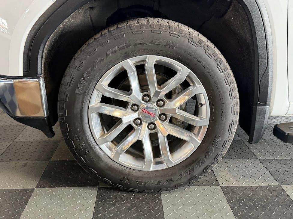 Used 2021 GMC Sierra 1500 SLT AWD/4WD image 31